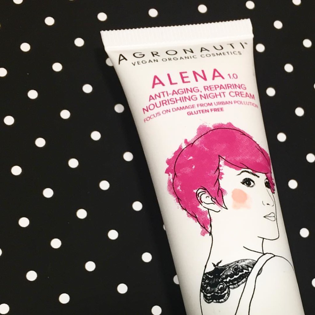 Sleep and Walking: The Underrated Anti-Aging Routine