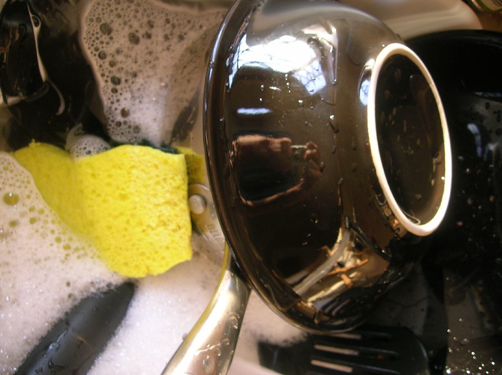 Sports Car Care: Keeping the Finish Showroom-Fresh