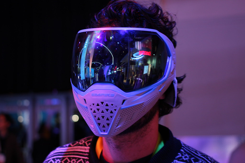 What Makes a Good Paintball Mask: Lens, Foam, and Fit
