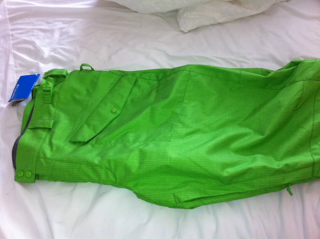 What to Pack for a Ski Vacation (and How to Get It All There)